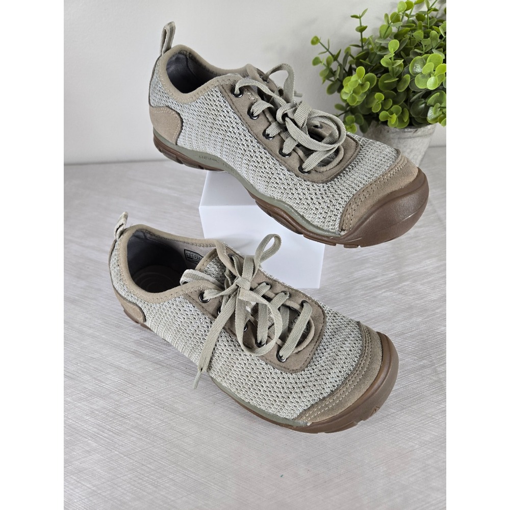 KEEN CNX Womens 6.5 Tan Beige Mesh Suede Hiking Shoes Low Top Sneaker 1020373